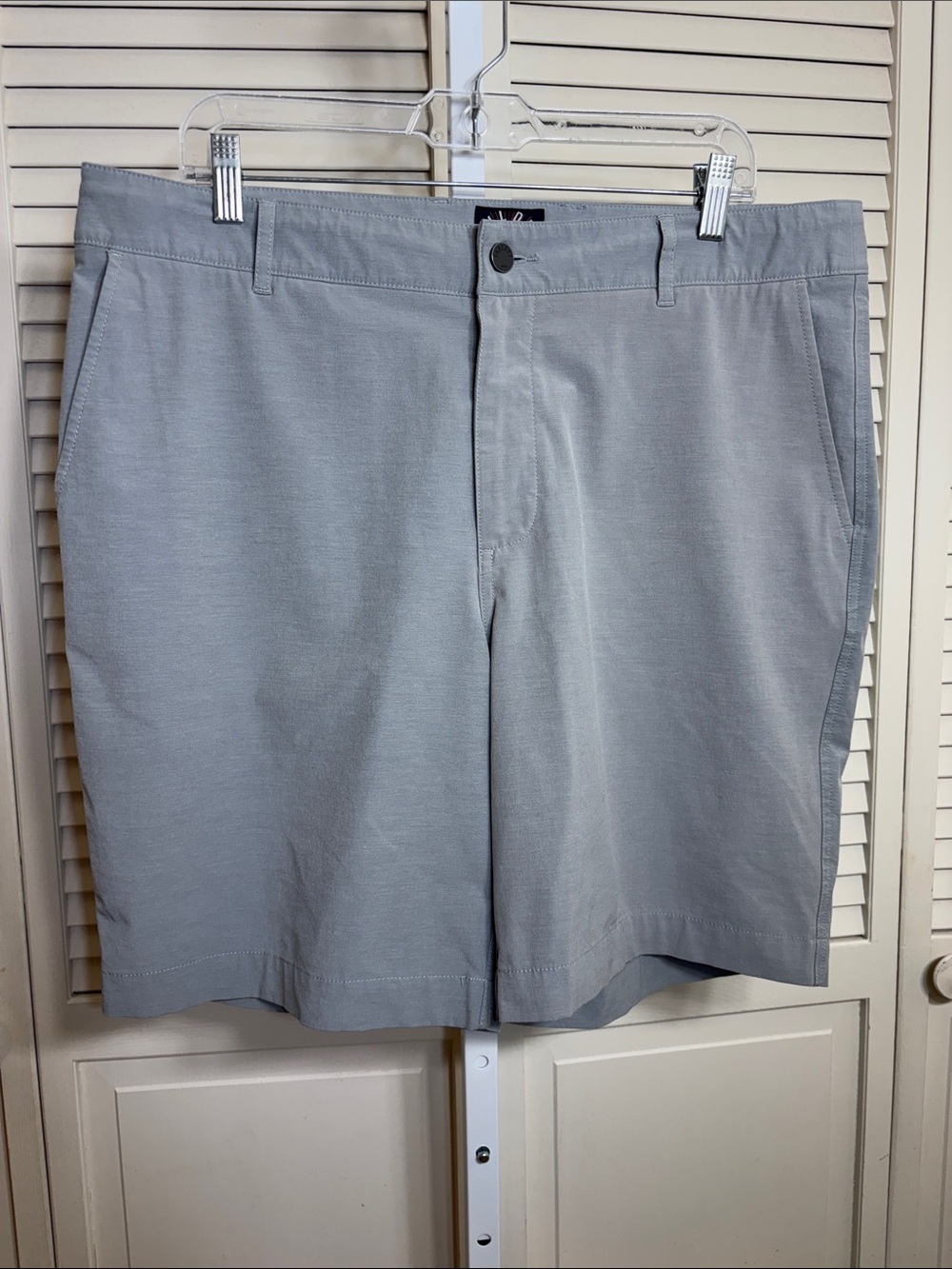 Faherty Light Gray Flat-Front Men's All Day Shorts Size 36